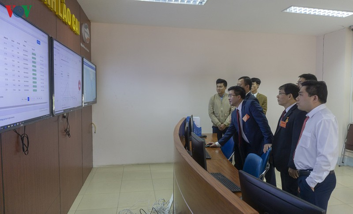 Đại hội Đảng cơ sở đầu tiên ở Lào Cai ứng dụng 4.0 không giấy tờ - 12