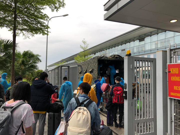 Nhật ký của du học sinh Việt trên chuyến bay cuối cùng từ châu Âu về quê hương - 10