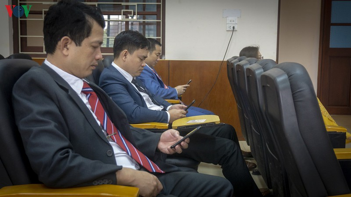 Đại hội Đảng cơ sở đầu tiên ở Lào Cai ứng dụng 4.0 không giấy tờ - 8