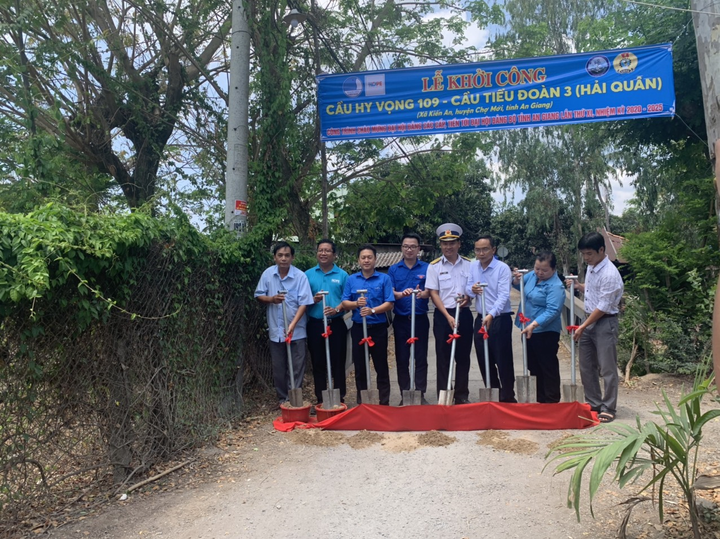 Chương trình 'Tháng Ba biên giới' chung tay đẩy lùi dịch Covid-19 - 2