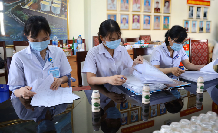 Vinamilk đồng hành tiếp sức cho đội ngũ cán bộ y tế tuyến đầu chống dịch COVID-19 - 5