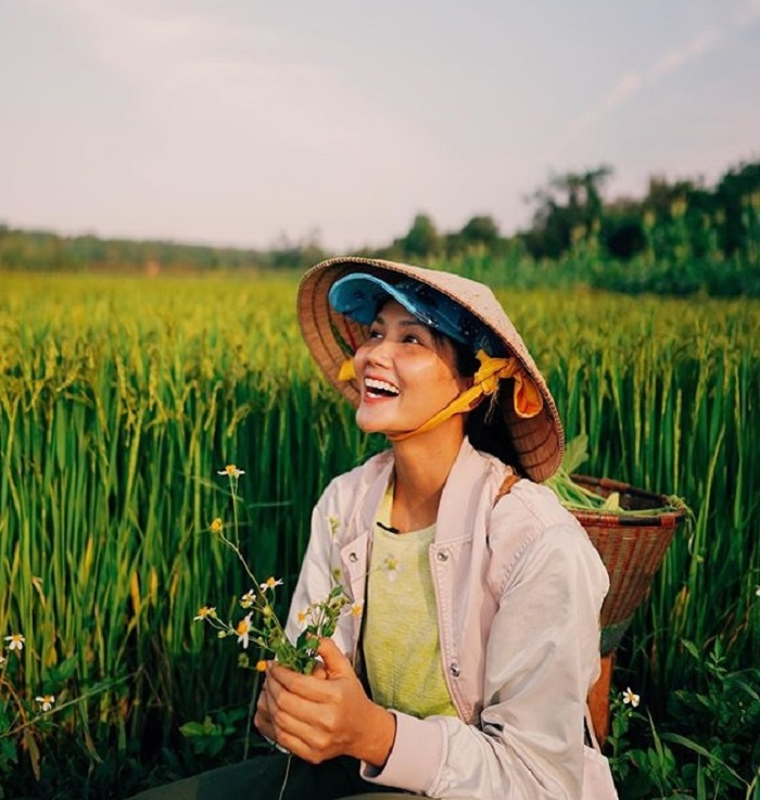 H'Hen Niê đưa bạn trai về Đắk Lắk ra mắt, tiết lộ thời điểm cưới - 2
