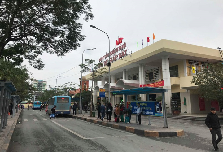 Đề xuất mở bến xe sau 0h ở Hà Nội gây tranh cãi - 1