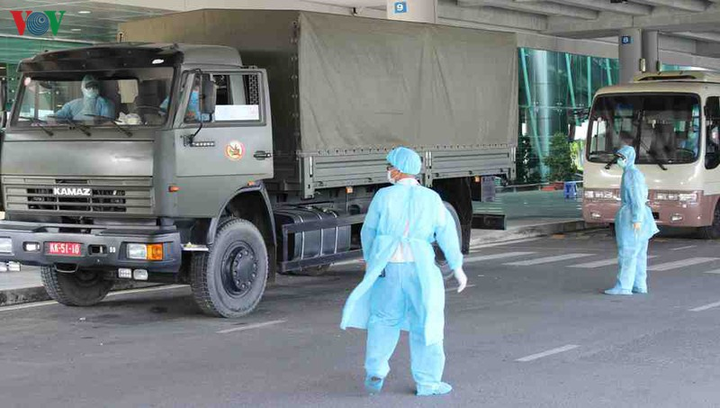 Ảnh: Cảng hàng không Quốc tế Cần Thơ đón 762 công dân Việt Nam - 7