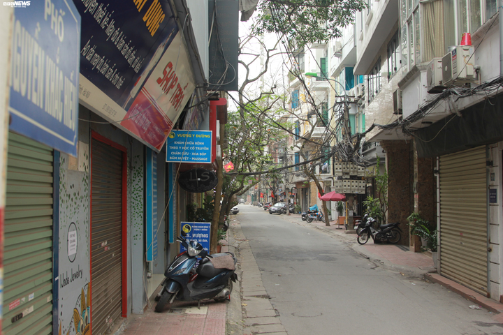 Vì sao vẫn còn 2 căn nhà trên phố Trúc Bạch bị phong tỏa? - 2