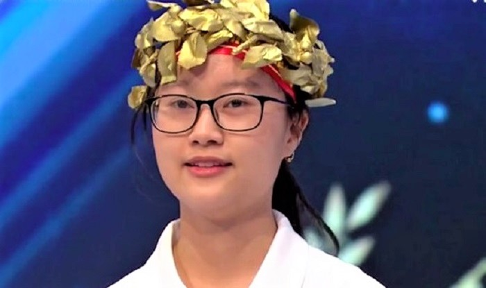 Nữ sinh Hà Nội giành chiến thắng kịch tính cuộc thi tuần Đường lên đỉnh Olympia - 1