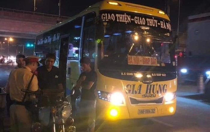 Đề xuất mở bến xe sau 0h ở Hà Nội gây tranh cãi - 5