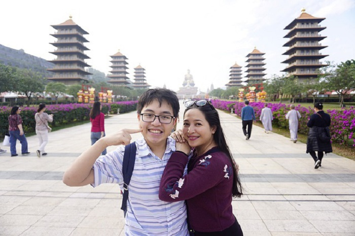 Những sao Việt cho con ở lại nước ngoài giữa dịch Covid-19 - 2