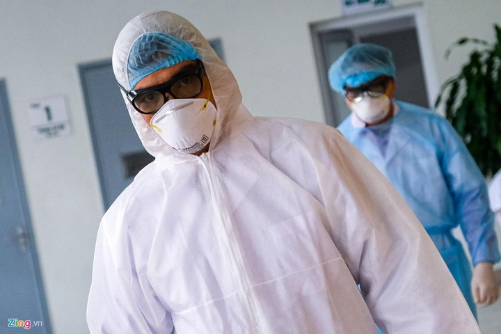 Bác sĩ mắc Covid-19 tham gia chống dịch từ những ngày đầu tiên - 1