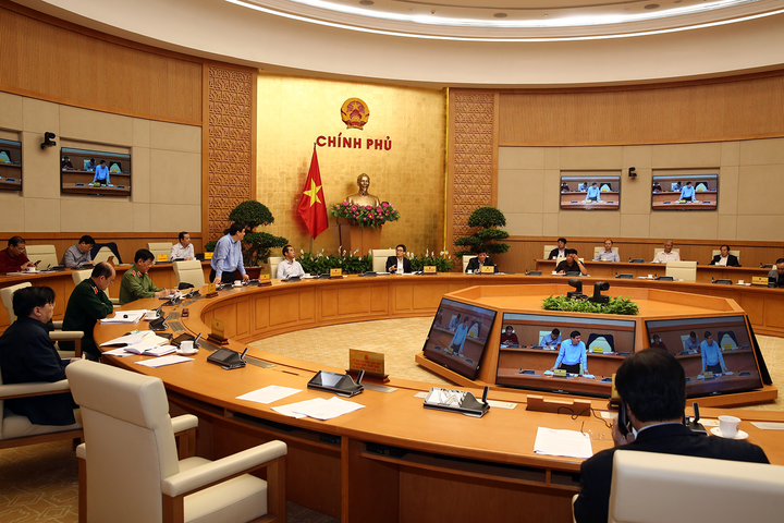 Dịch Covid-19: 3 bệnh nhân trong tình trạng rất nặng, 8 người bệnh nặng hơn - 2