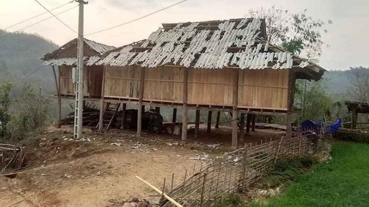 Mưa đá viên to bằng cái bát con làm thủng 500 mái nhà ở Sơn La - 6