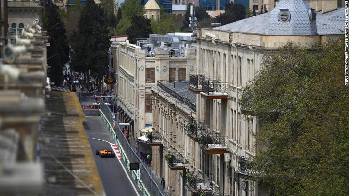 Đại dịch Covid-19: Chặng đua thứ 8 của F1 phải hoãn - 1