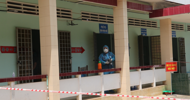 Bến Tre: Cận cảnh nơi phong tỏa gần 1.600 người liên quan bệnh nhân Covid-19 - 9