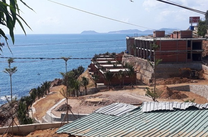 Bình Định buộc ngừng thi công 2 khu nghỉ dưỡng lấn biển - 1