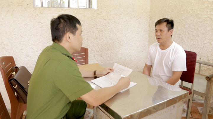 Bắt giám đốc tiếp tay cho chị dâu lừa đảo hàng chục tỷ đồng - 1