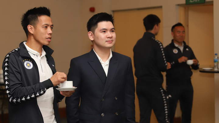 Chủ tịch Hà Nội FC: Khi nào Chính phủ cho phép, V-League mới nên thi đấu tiếp - 1