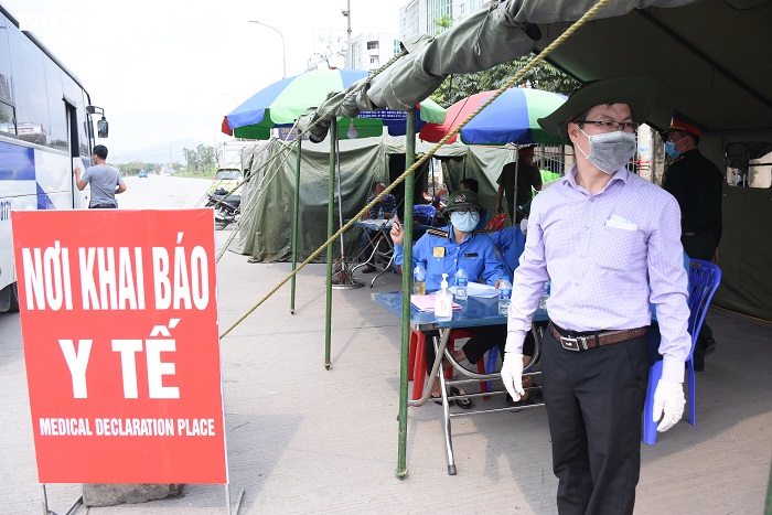 Giáo viên, thanh niên Quảng Ninh tình nguyện 'cắm chốt' phòng dịch Covid-19 - 2