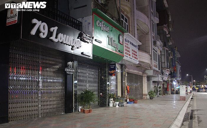 Ảnh: Hải Phòng kiểm tra thân nhiệt tất cả người ra vào thôn xóm - 14