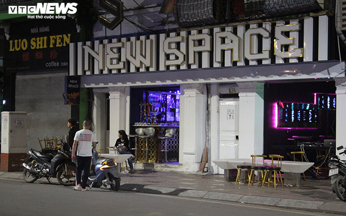 Ảnh: Hải Phòng kiểm tra thân nhiệt tất cả người ra vào thôn xóm - 16