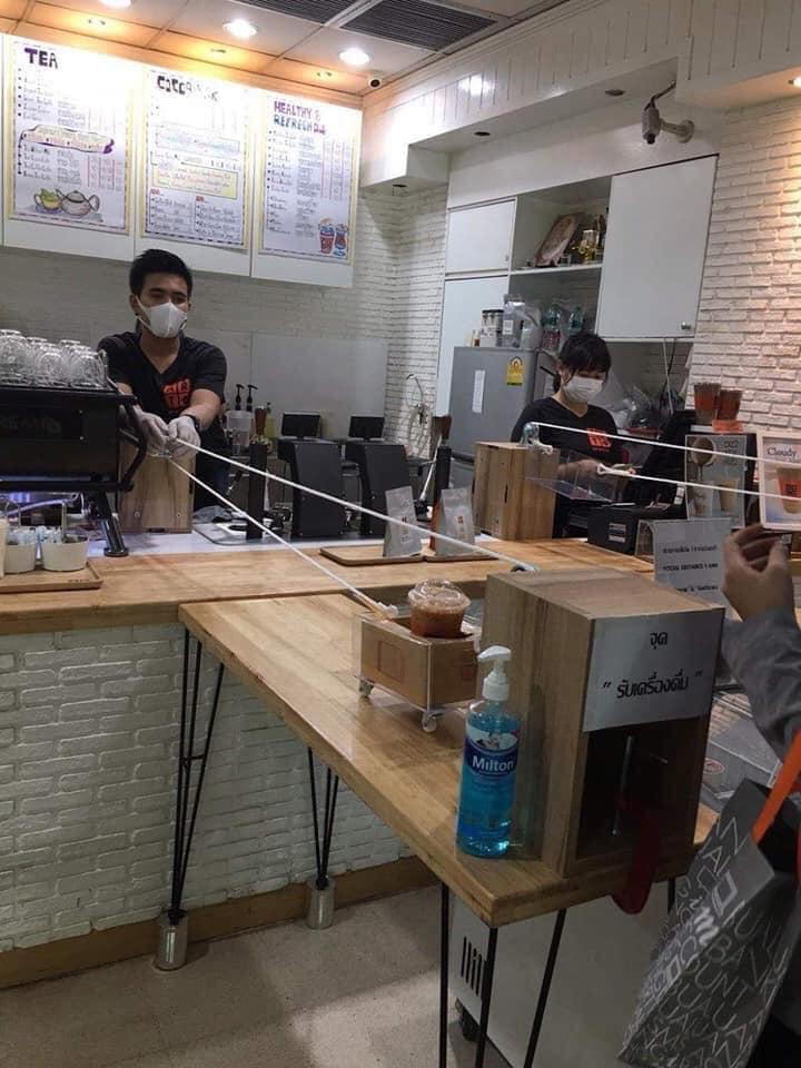 Hài hước tuyệt chiêu 'giãn cách xã hội' giữa mùa dịch Covid-19 - 6