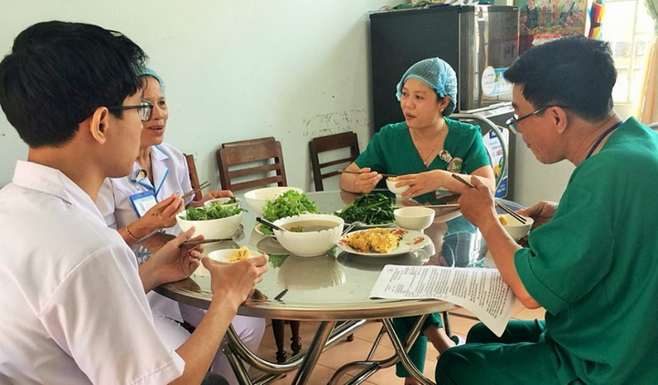 Thư cảm ơn từ hai du khách Đức và niềm vui của những y bác sĩ ở Gia Lai - 2