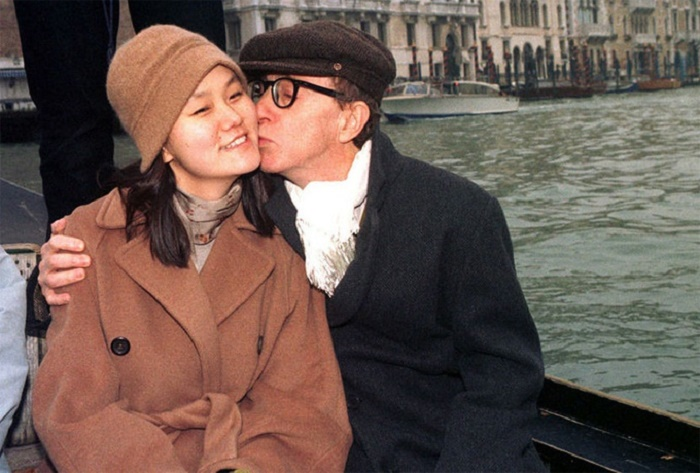Đạo diễn Woody Allen: 4 lần đoạt Oscar, vết nhơ cưới con gái nuôi của người tình - 1