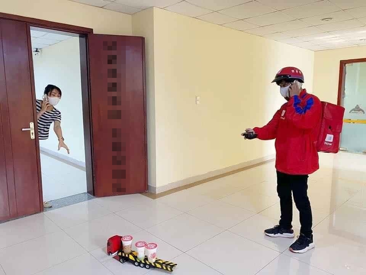 Hài hước tuyệt chiêu 'giãn cách xã hội' giữa mùa dịch Covid-19 - 11