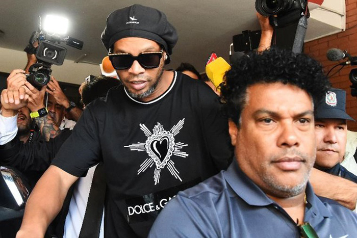Ronaldinho tiếp tục nhận tin xấu - 1