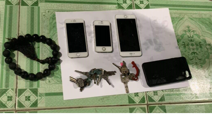 Sư thầy và nữ phật tử chết trong chùa: Trục vớt tang vật từ cống thoát nước - 1