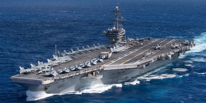 Hàng chục thủy thủ nhiễm virus corona, tàu sân bay Mỹ tạm ngừng hoạt động - 1