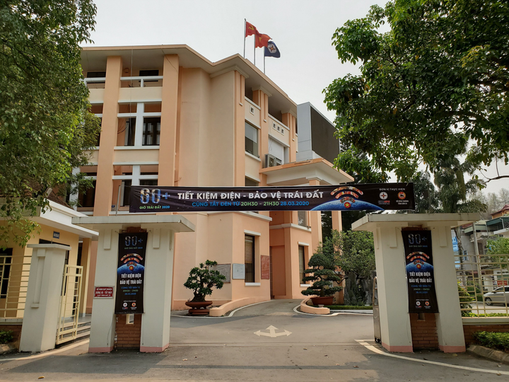 EVNNPC hưởng ứng chiến dịch Giờ Trái đất năm 2020 với nhiều hoạt động thiết thực - 1