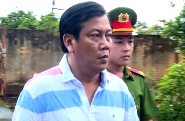 Khởi tố người giúp sức đại gia Trịnh Sướng làm xăng giả - 2