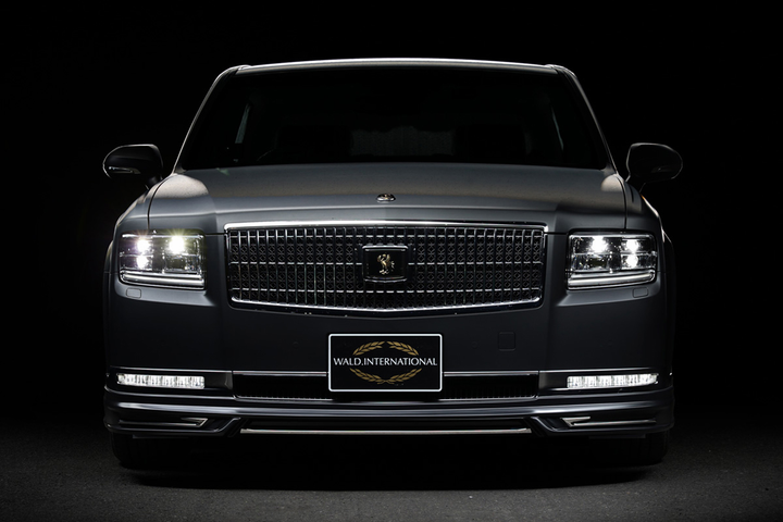 Hãng độ Wald nâng tầm đẳng cấp xe sang Toyota Century của Nhật Bản - 2