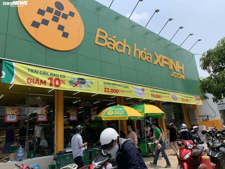 Siêu thị ở Buôn Ma Thuột vượt lệnh 'cấm' vẫn tổ chức khai trương - 2