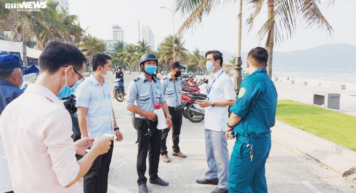 Đà Nẵng cấm tắm biển phòng chống dịch Covid-19 - 2
