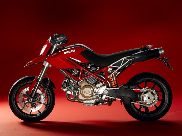 Ducati Hypermotard bản độ ba bánh với bộ siêu nạp - 2
