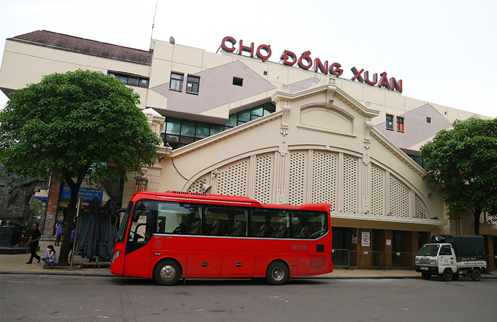 Hà Nội vắng lặng như Tết ngày đầu thực hiện cao điểm chống dịch Covid-19 - 8