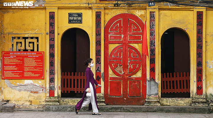 Hà Nội vắng lặng như Tết ngày đầu thực hiện cao điểm chống dịch Covid-19 - 11