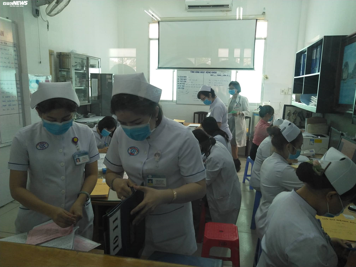 Phó Thủ tướng: Tập trung lực lượng dập 'ổ dịch' Bệnh viện Bạch Mai - 3