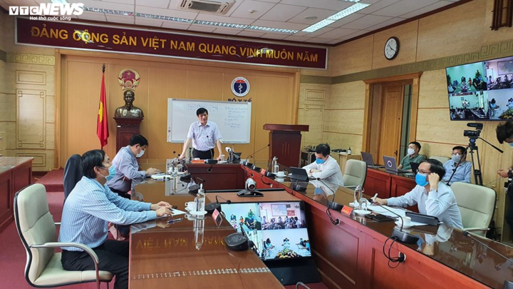 5.000 mẫu xét nghiệm tại Bệnh viện Bạch Mai âm tính với virus corona - 1