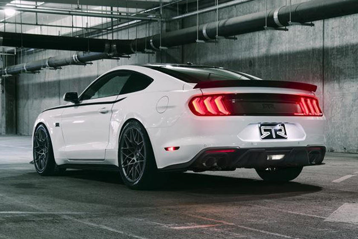 Hãng RTR ra mắt gói độ đặc biệt kỷ niệm sinh nhật 10 năm - 6