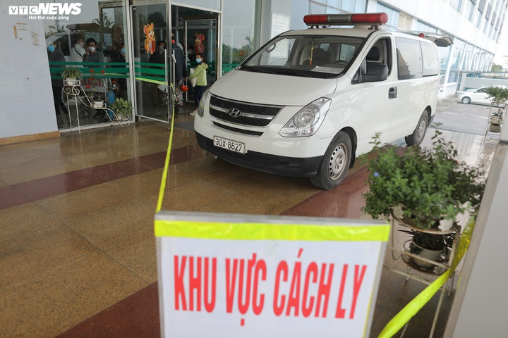 Sức khoẻ 3 bệnh nhân mắc Covid-19 nặng đang có tiến triển tốt - 1