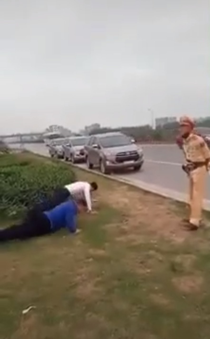 Phạt tài xế chống đẩy do không đeo khẩu trang: CSGT Bắc Giang nói gì? - 1