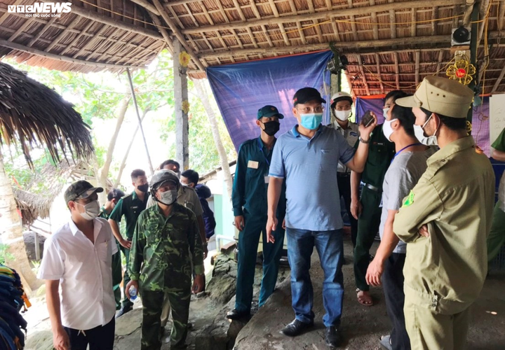 Dân ùn ùn lên núi dã ngoại, Đà Nẵng đóng cửa bán đảo Sơn Trà - 10