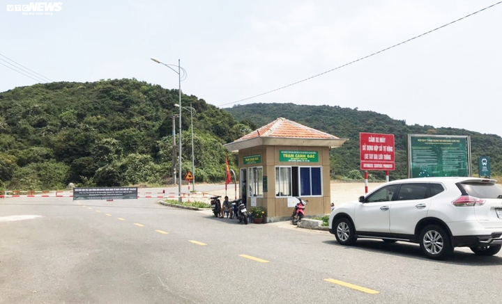 Dân ùn ùn lên núi dã ngoại, Đà Nẵng đóng cửa bán đảo Sơn Trà - 7