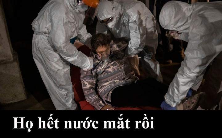 Không cầm nổi nước mắt khóc thương bi kịch Covid-19 khắp Italy - 16