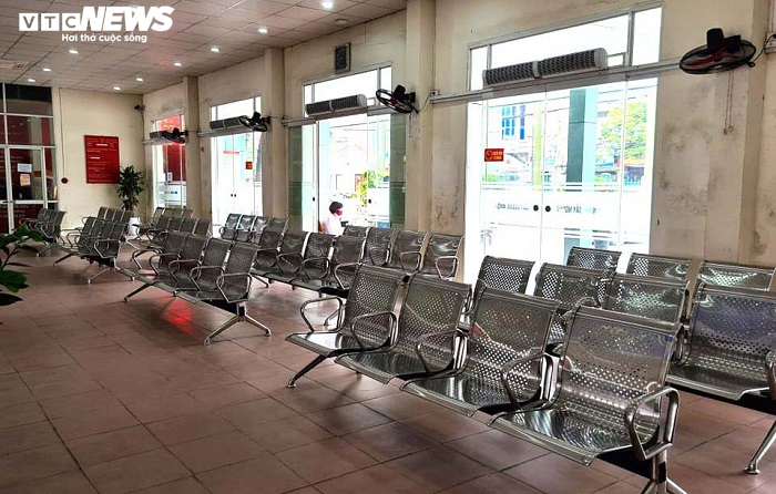 Ảnh: Các bến xe Hải Phòng vắng ngắt trong mùa dịch Covid-19 - 4