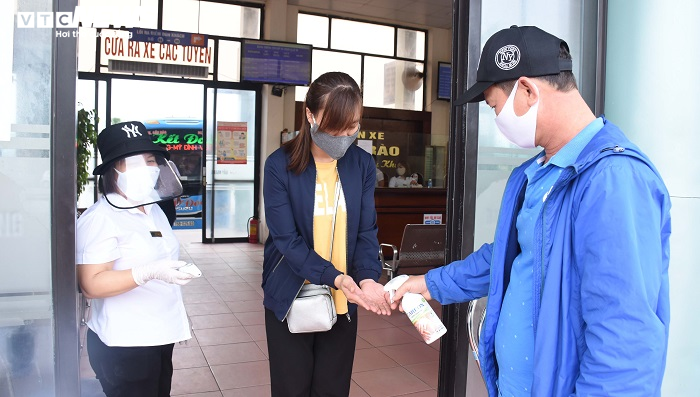 Ảnh: Các bến xe Hải Phòng vắng ngắt trong mùa dịch Covid-19 - 11