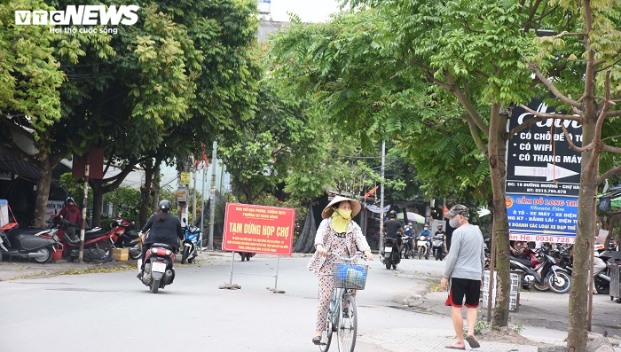 Ảnh: Các bến xe Hải Phòng vắng ngắt trong mùa dịch Covid-19 - 12