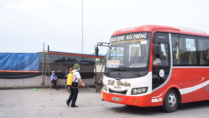 Ảnh: Các bến xe Hải Phòng vắng ngắt trong mùa dịch Covid-19 - 10